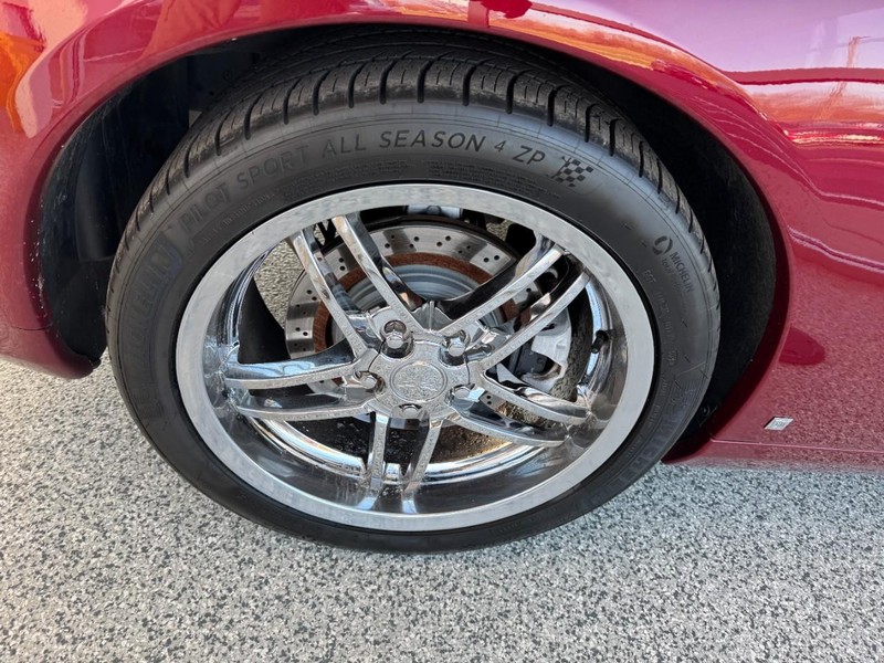 Chevrolet Corvette Vehicle Image 06