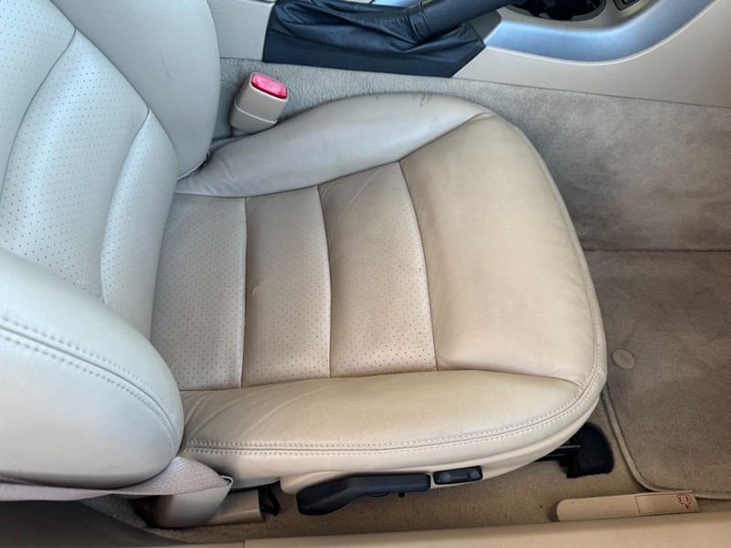 Chevrolet Corvette Vehicle Image 08