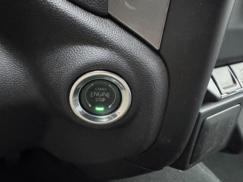 Chevrolet Silverado 1500 Vehicle Image 16