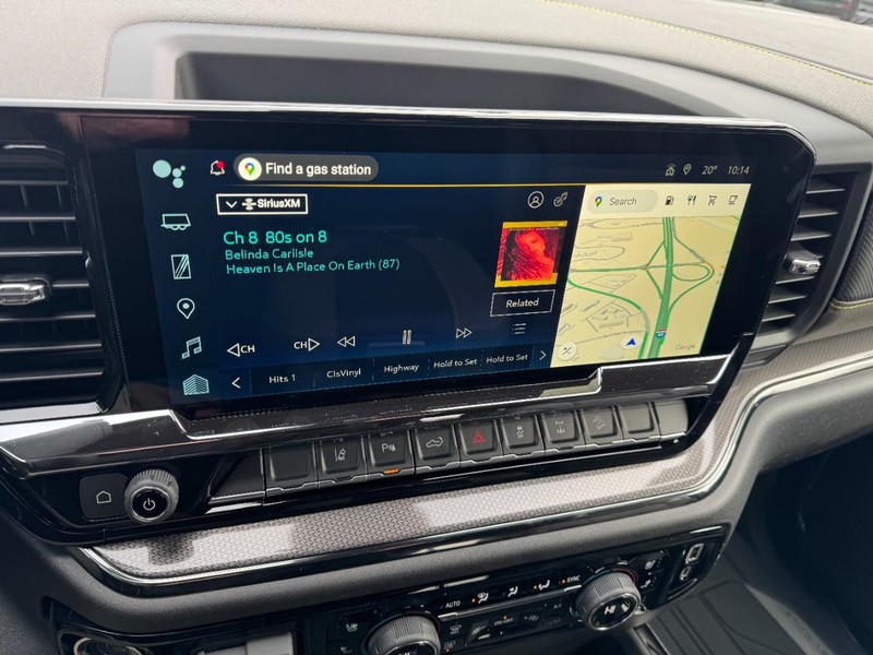 Chevrolet Silverado 2500HD Vehicle Image 18