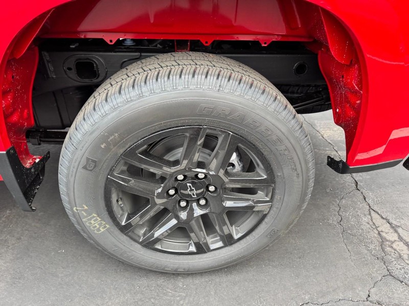 Chevrolet Silverado 1500 Vehicle Image 06