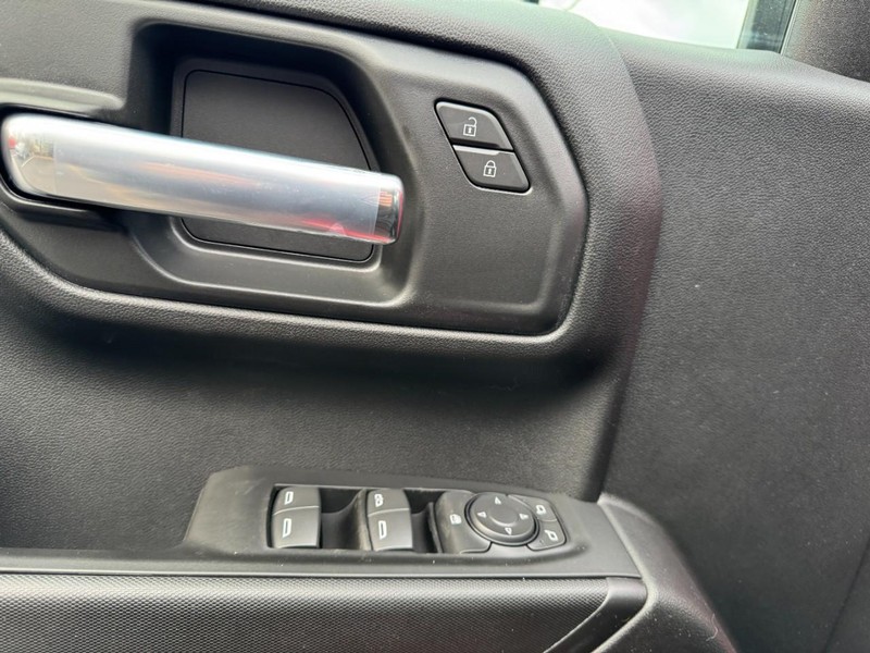 Chevrolet Silverado 1500 Vehicle Image 11