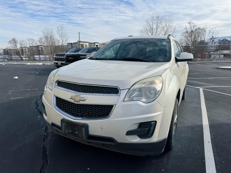 Chevrolet Equinox Vehicle Image 02
