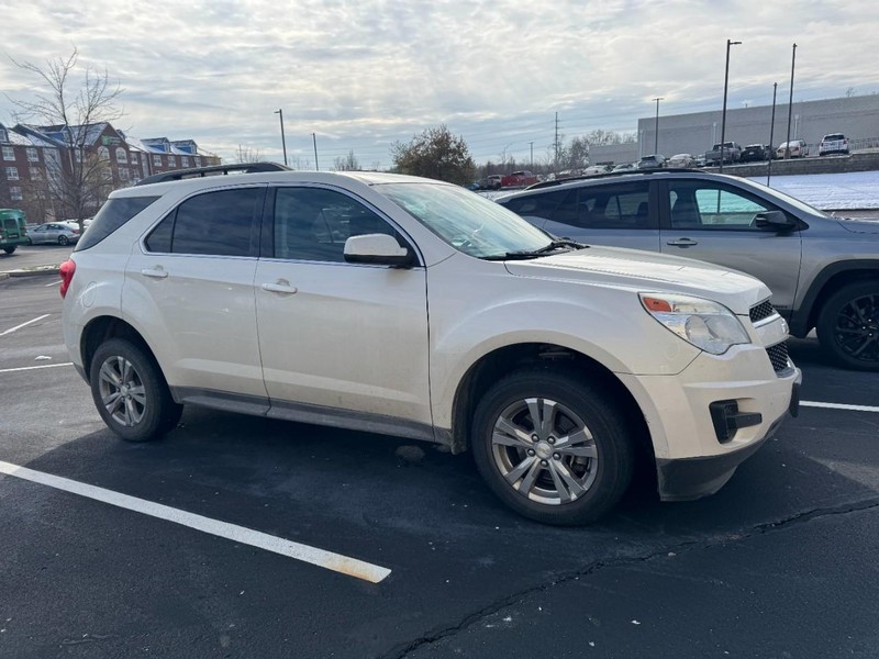 Chevrolet Equinox Vehicle Image 05