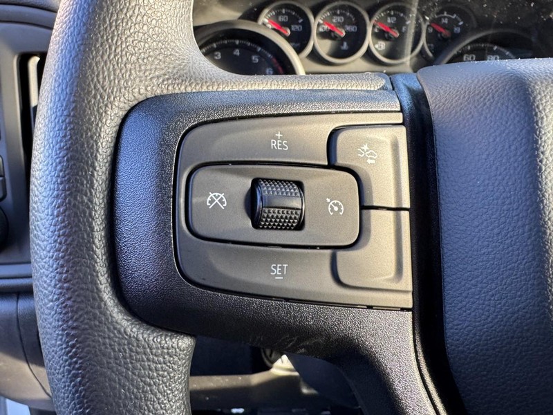 Chevrolet Silverado 1500 Vehicle Image 13