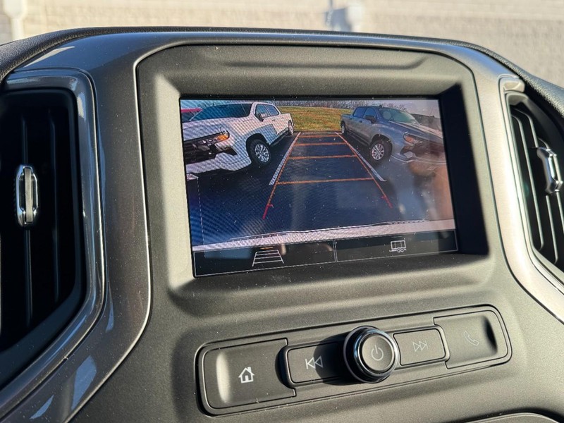 Chevrolet Silverado 1500 Vehicle Image 16