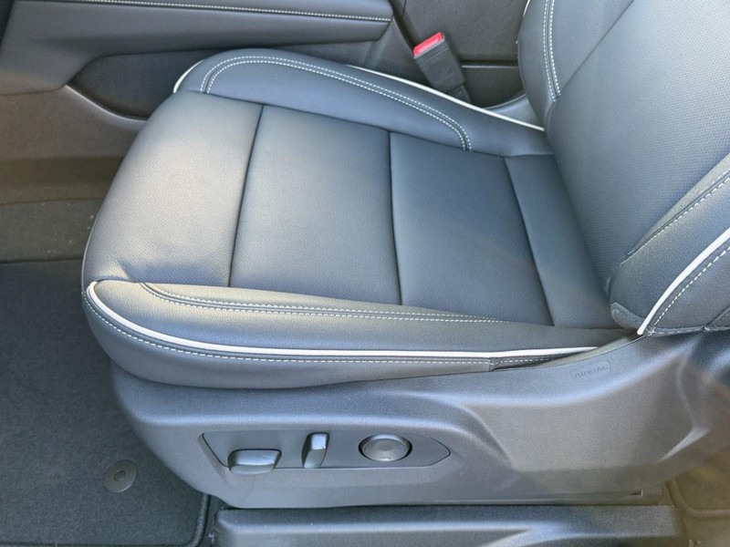 Chevrolet Tahoe Vehicle Image 11