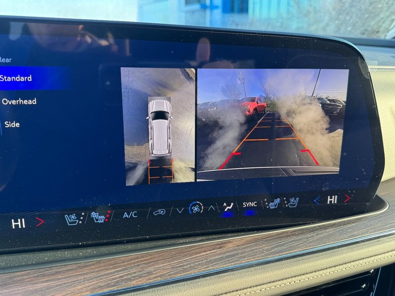 Chevrolet Tahoe Vehicle Image 19