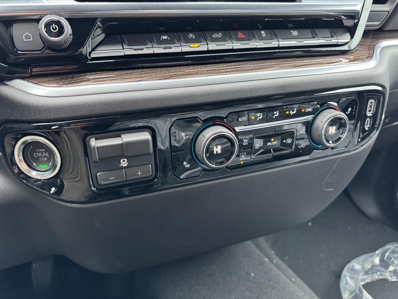 Chevrolet Silverado 1500 Vehicle Image 13