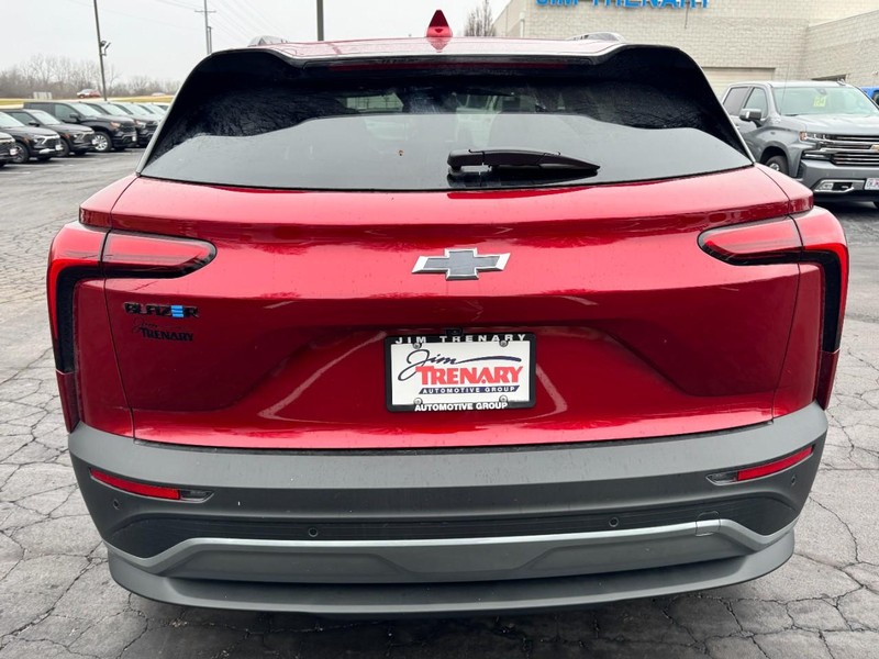 Chevrolet Blazer EV Vehicle Image 04