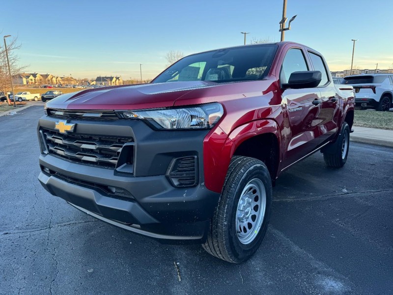 Chevrolet Colorado Vehicle Image 02