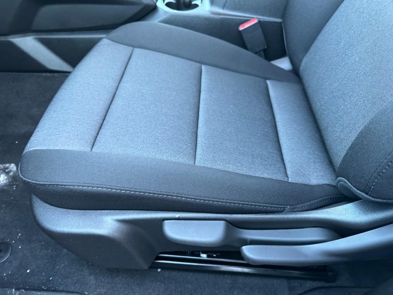 Chevrolet Colorado Vehicle Image 08