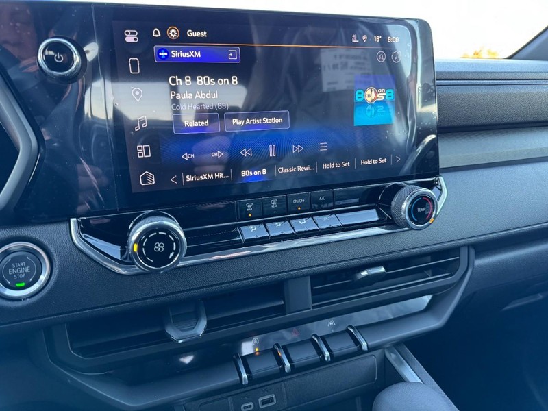 Chevrolet Colorado Vehicle Image 13