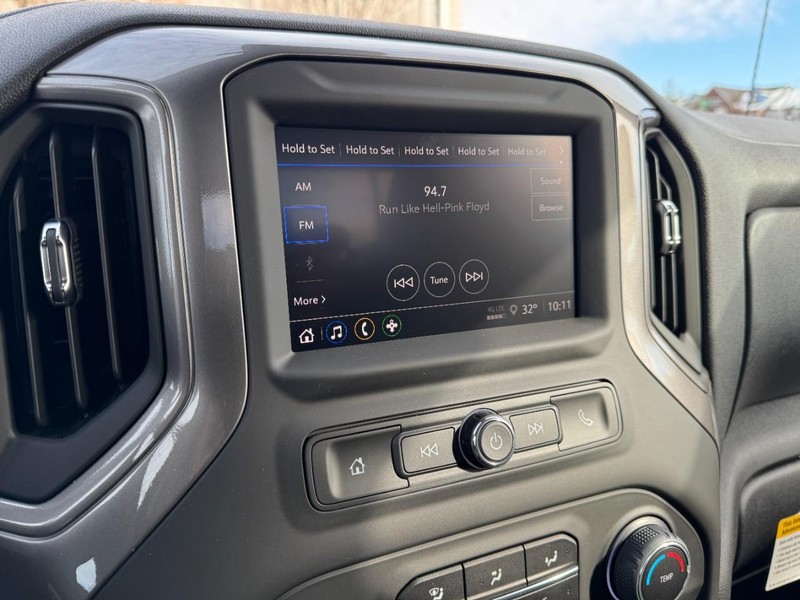 Chevrolet Silverado 1500 Vehicle Image 14