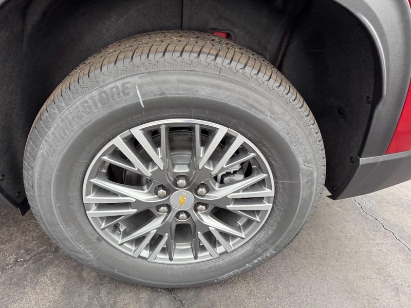 Chevrolet Traverse Vehicle Image 06