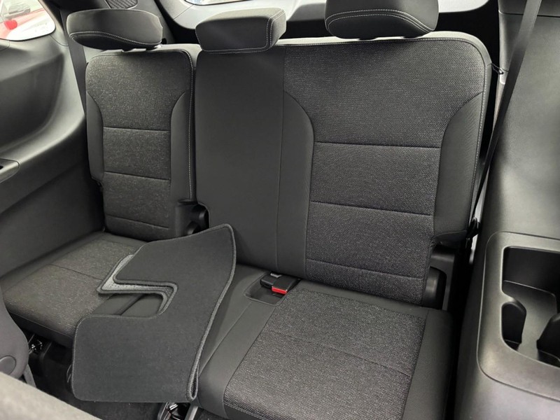 Chevrolet Traverse Vehicle Image 08