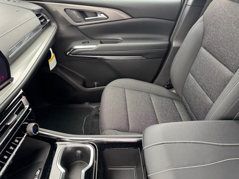 Chevrolet Traverse Vehicle Image 09