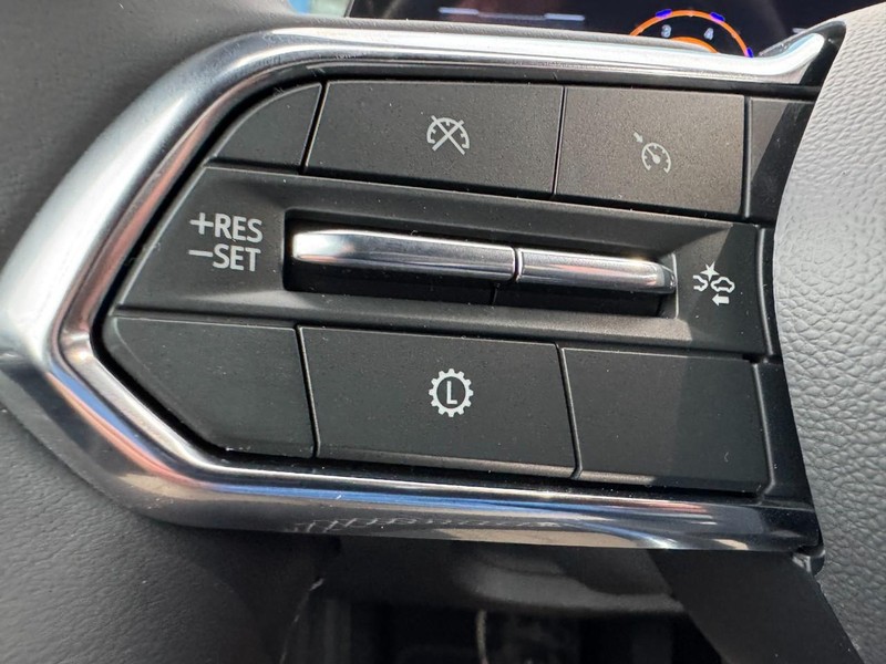 Chevrolet Traverse Vehicle Image 12