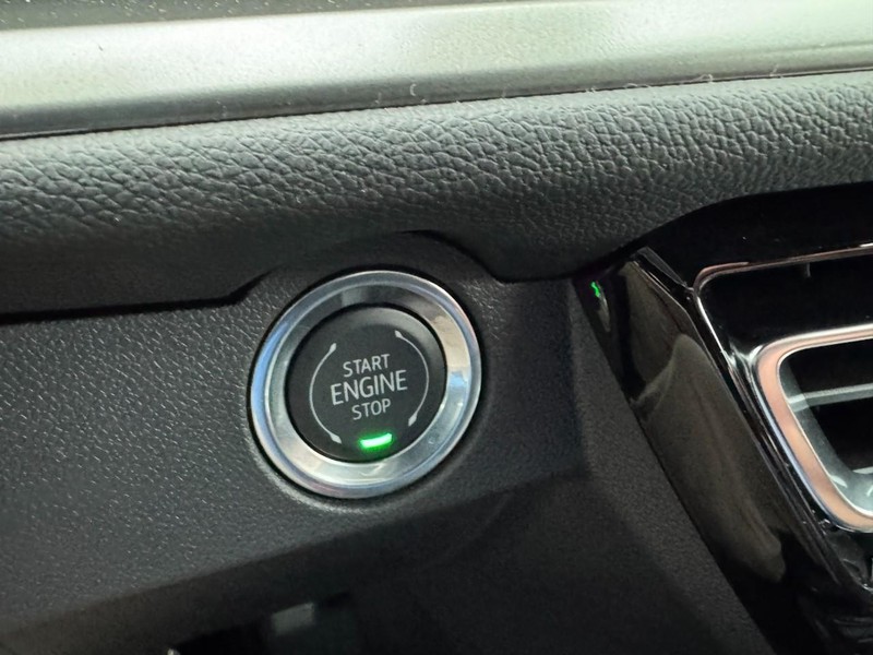 Chevrolet Traverse Vehicle Image 18