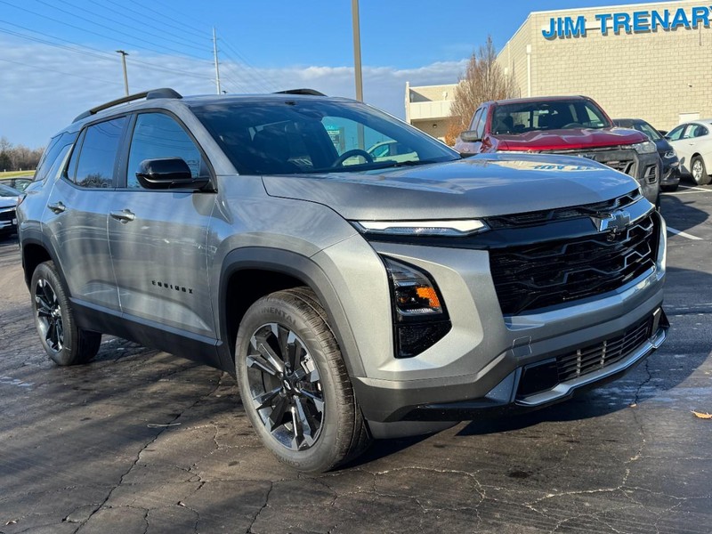 Chevrolet Equinox Vehicle Image 02