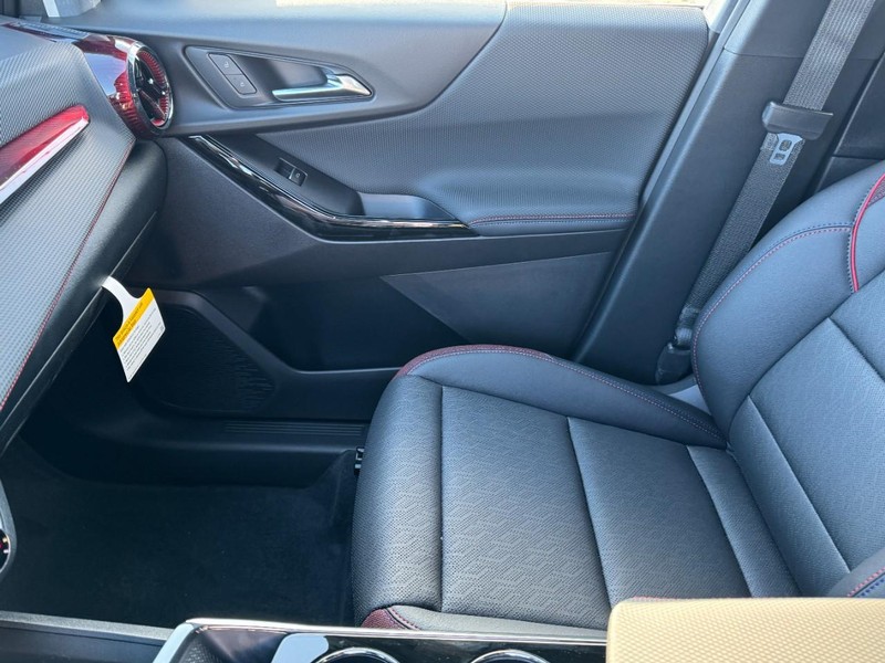 Chevrolet Equinox Vehicle Image 08