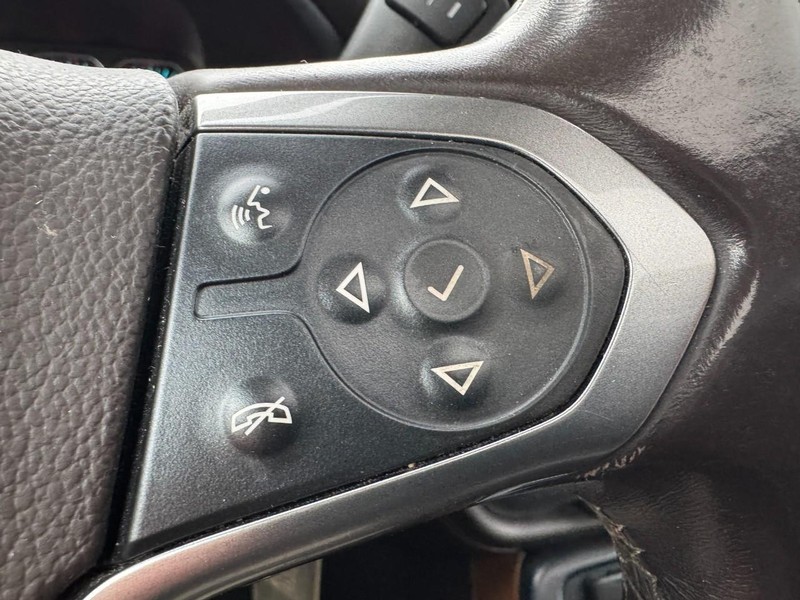 Chevrolet Silverado 3500HD Built After Aug 14 Vehicle Image 18