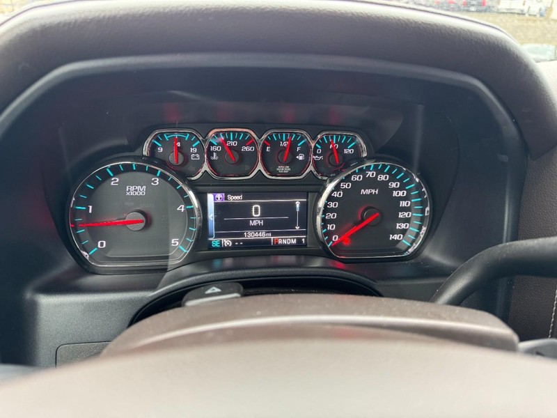 Chevrolet Silverado 3500HD Built After Aug 14 Vehicle Image 21