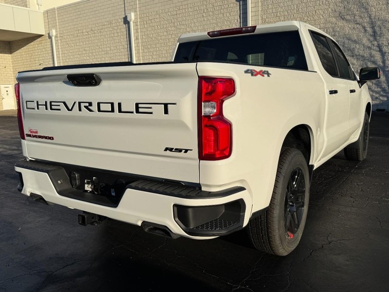 Chevrolet Silverado 1500 Vehicle Image 04