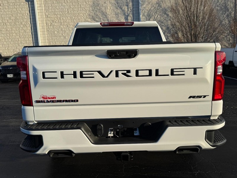 Chevrolet Silverado 1500 Vehicle Image 05