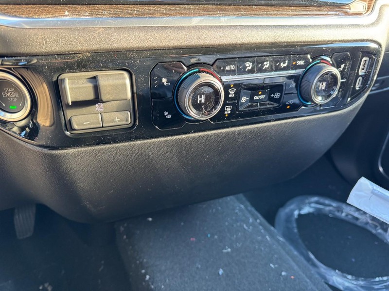 Chevrolet Silverado 1500 Vehicle Image 15