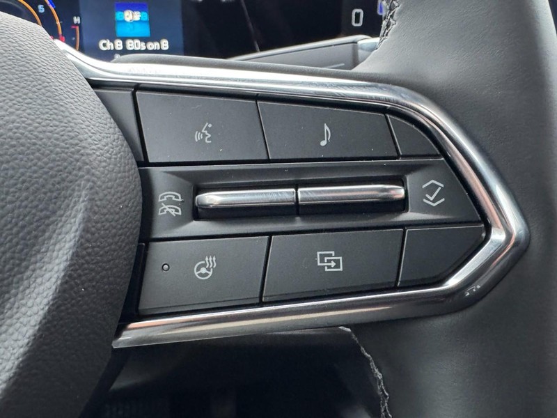 Chevrolet Equinox Vehicle Image 12