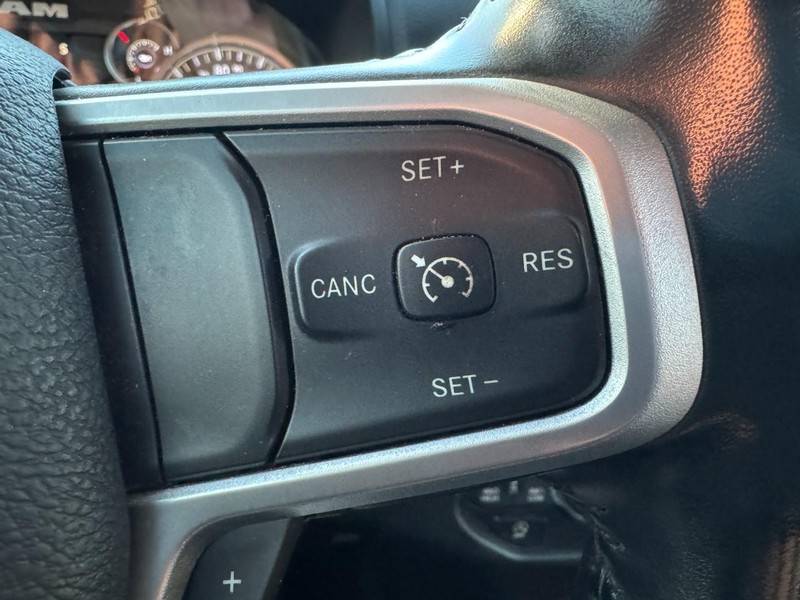 Ram 1500 Vehicle Image 17