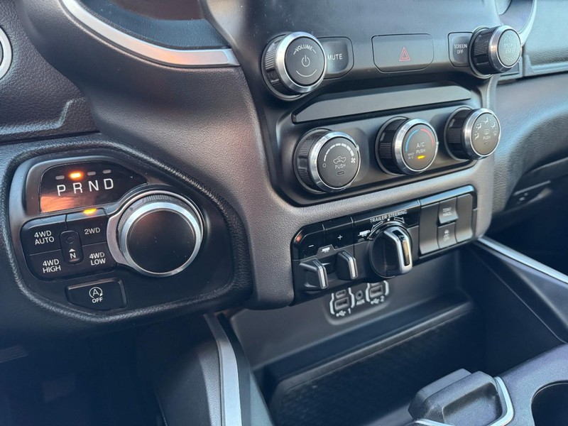 Ram 1500 Vehicle Image 18