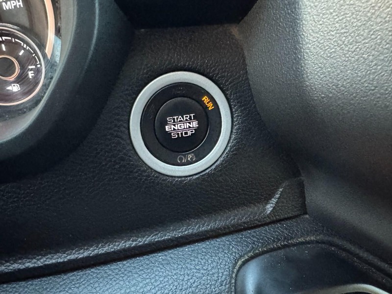 Ram 1500 Vehicle Image 21