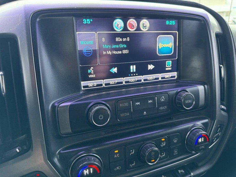 Chevrolet Silverado 1500 Vehicle Image 18