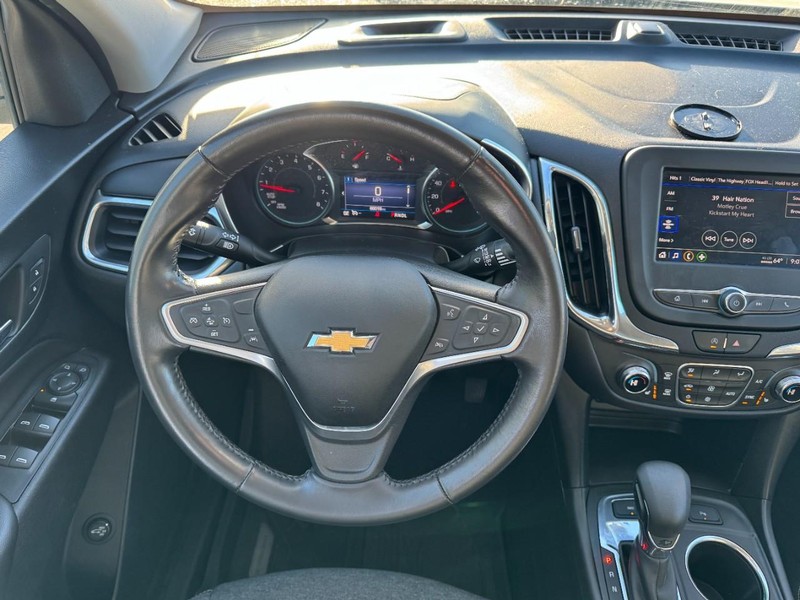 Chevrolet Equinox Vehicle Image 12