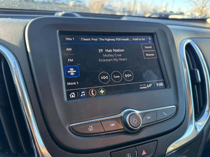 Chevrolet Equinox Vehicle Image 20