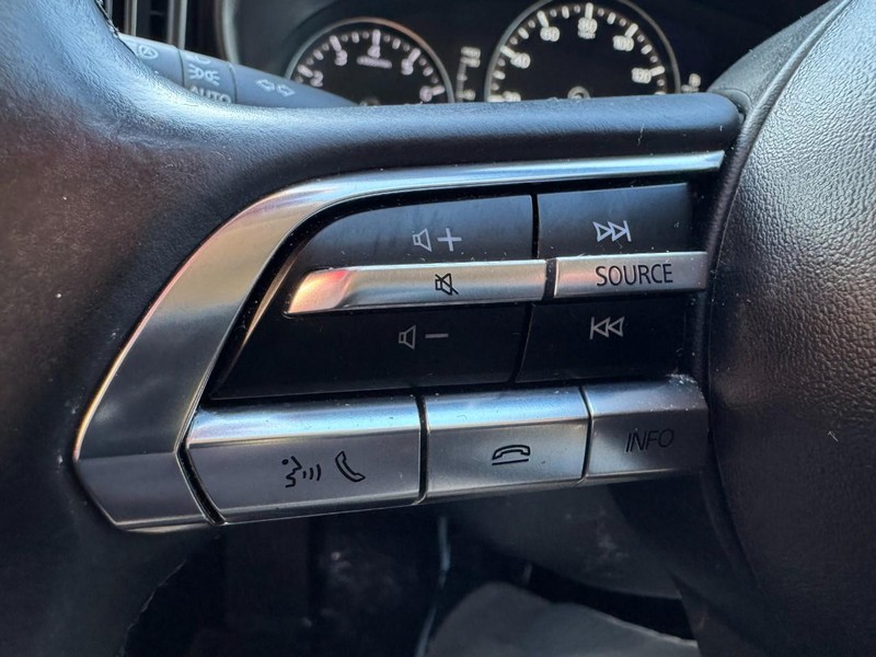 Mazda CX-50 Vehicle Image 21