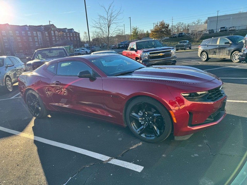 Chevrolet Camaro Vehicle Image 05