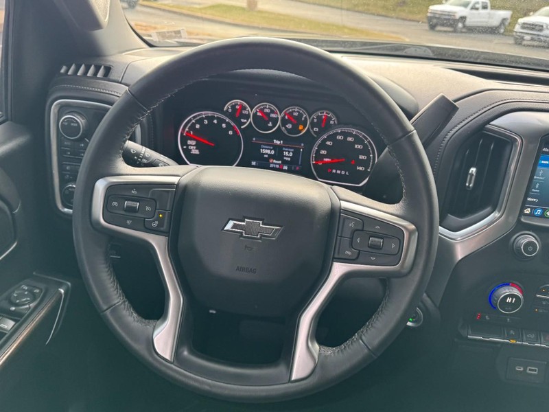 Chevrolet Silverado 1500 LTD Vehicle Image 12
