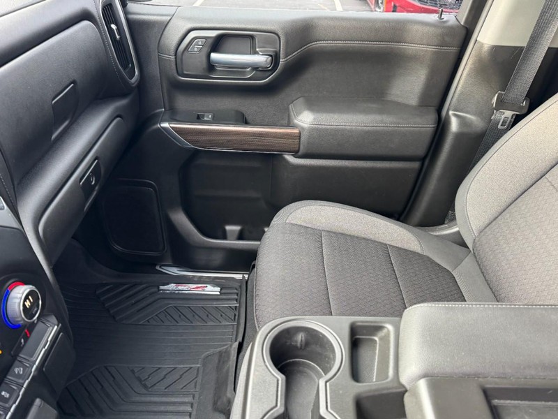 Chevrolet Silverado 1500 LTD Vehicle Image 13