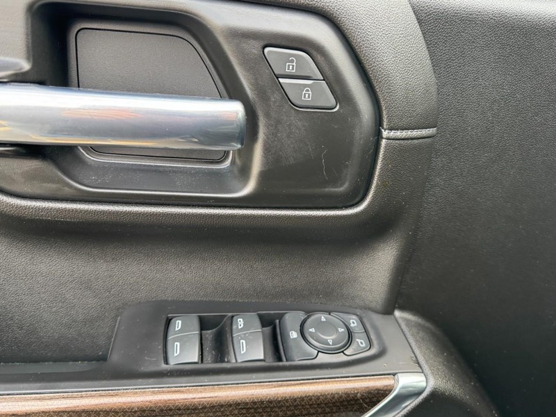 Chevrolet Silverado 1500 LTD Vehicle Image 15