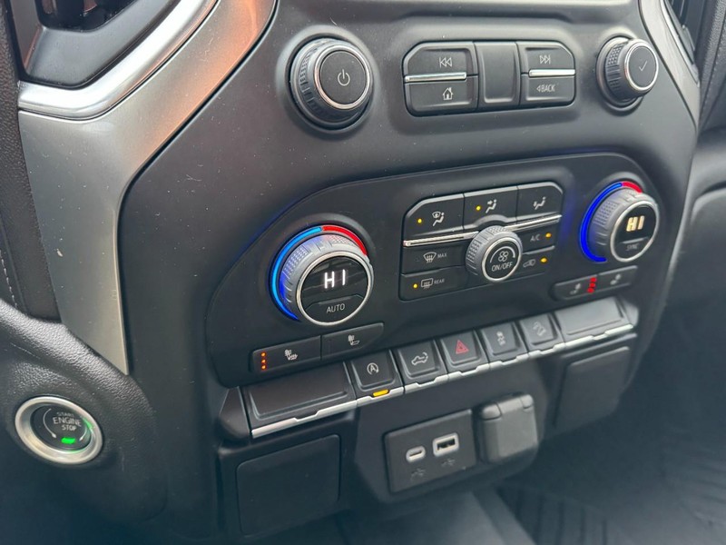 Chevrolet Silverado 1500 LTD Vehicle Image 19