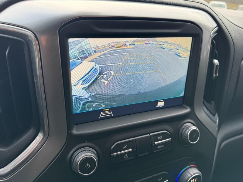 Chevrolet Silverado 1500 LTD Vehicle Image 21