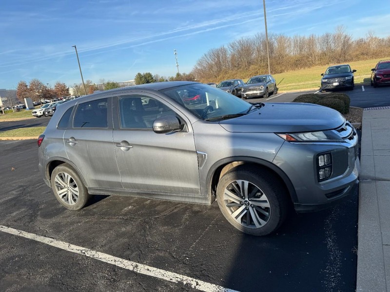 Mitsubishi Outlander Sport Vehicle Image 04