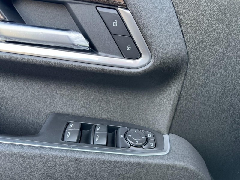 Chevrolet Silverado 1500 Vehicle Image 10