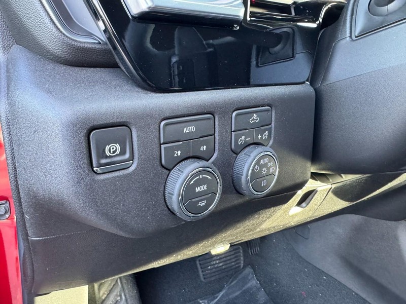 Chevrolet Silverado 1500 Vehicle Image 11