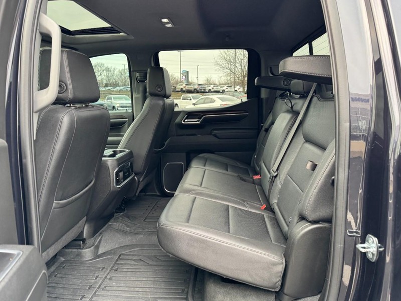 GMC Sierra 1500 Vehicle Image 11