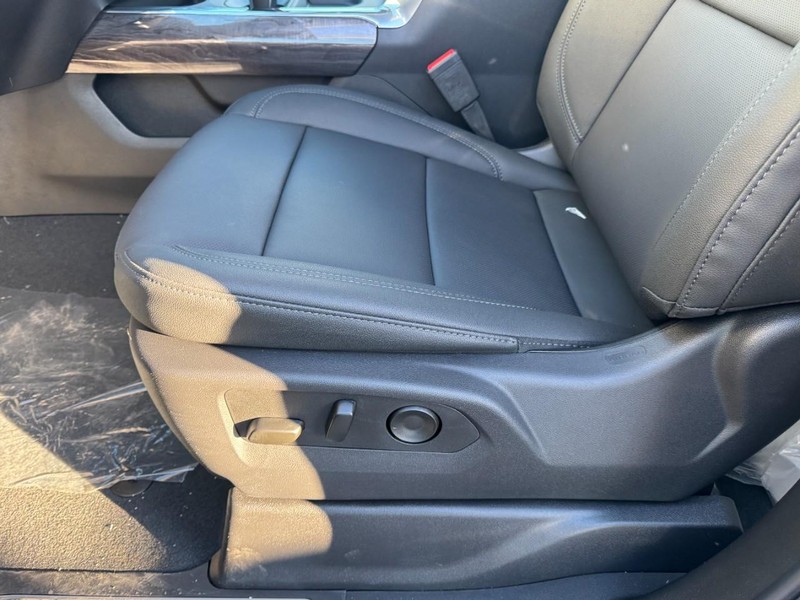 Chevrolet Silverado 1500 Vehicle Image 09