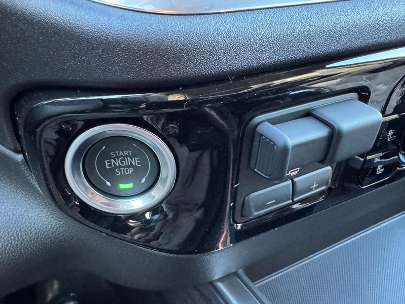 Chevrolet Silverado 1500 Vehicle Image 18